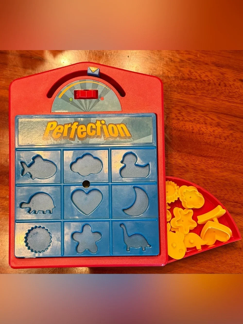 2013 Perfection Travel Game 100% Complete Fun On The Run Milton Bradley